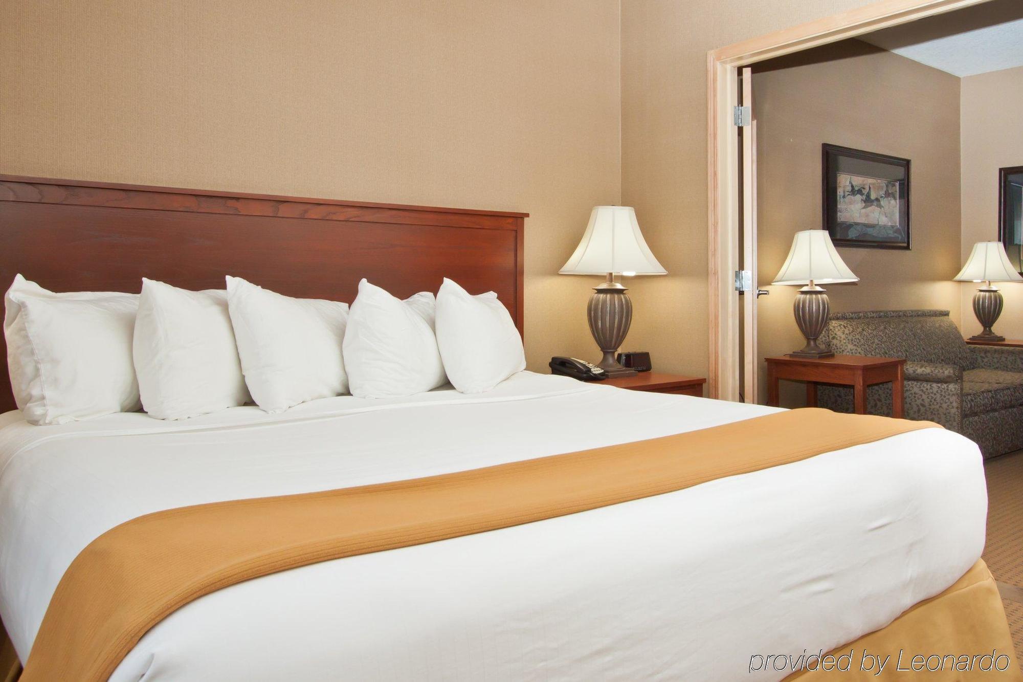Hotel Days & By Wyndham