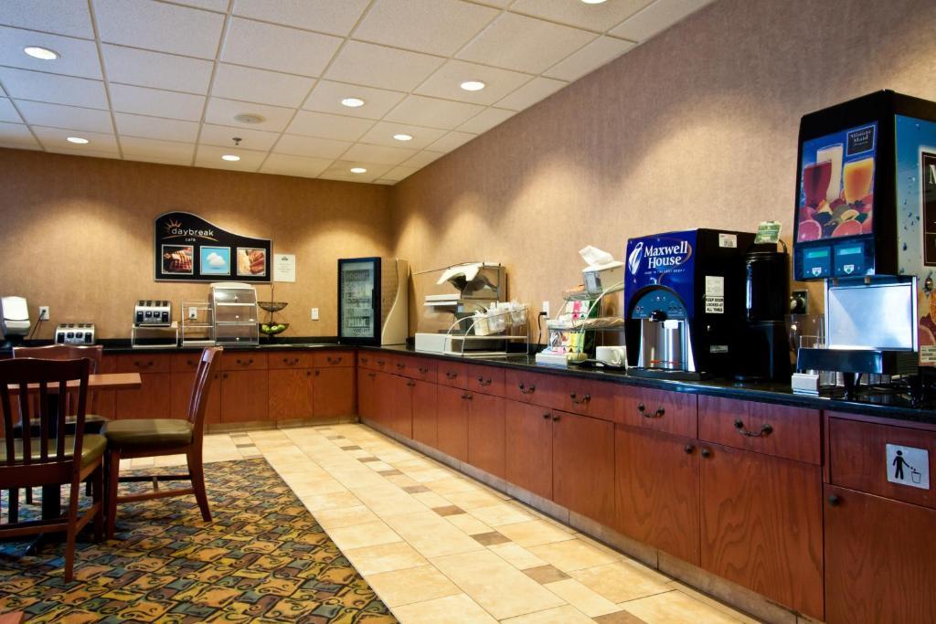 Days & By Wyndham Hotel 3*
