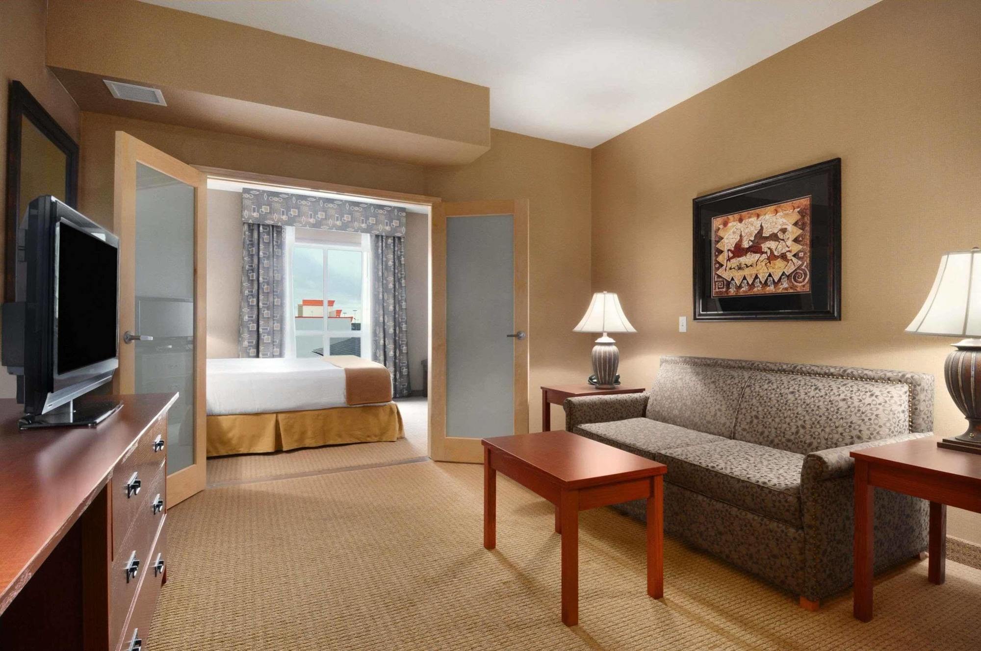 Days & By Wyndham 3* Strathmore