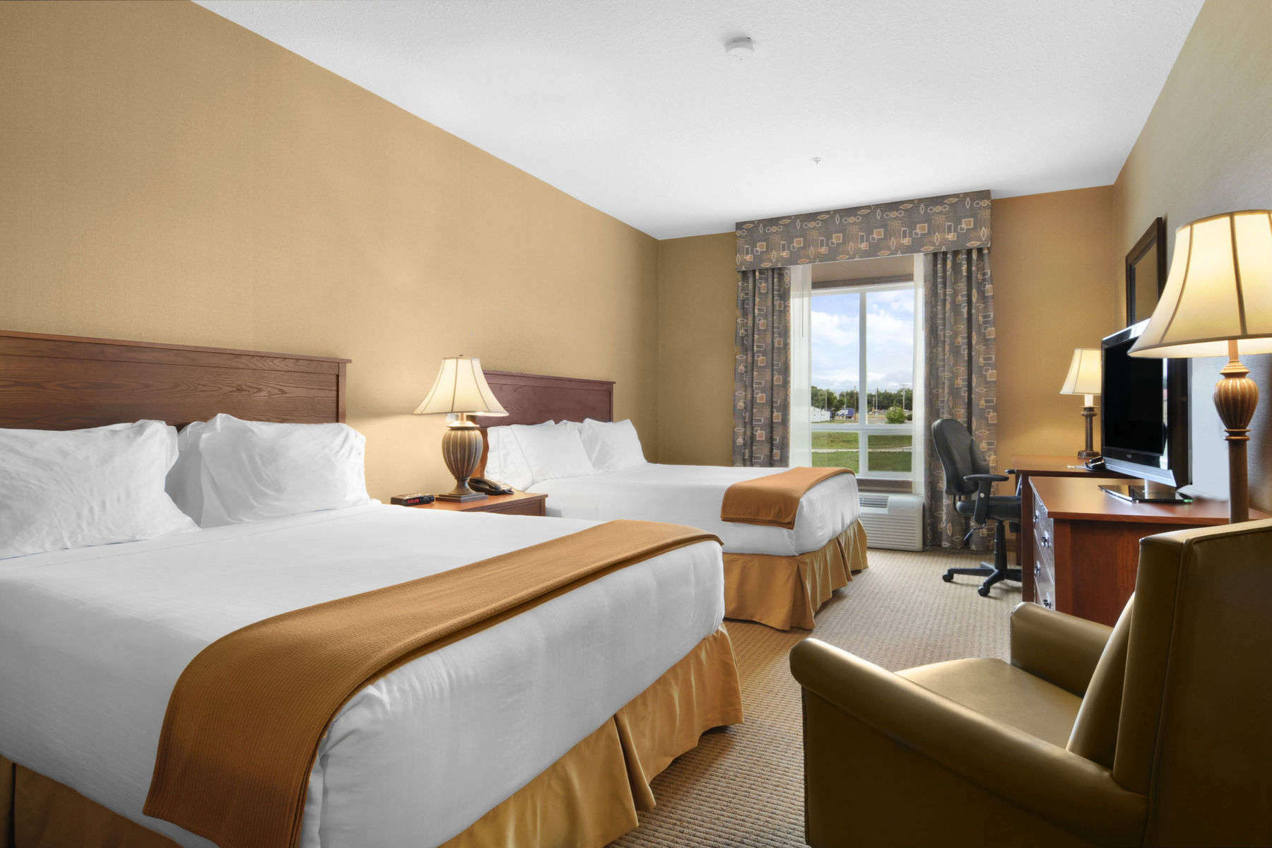Days & By Wyndham Hotel